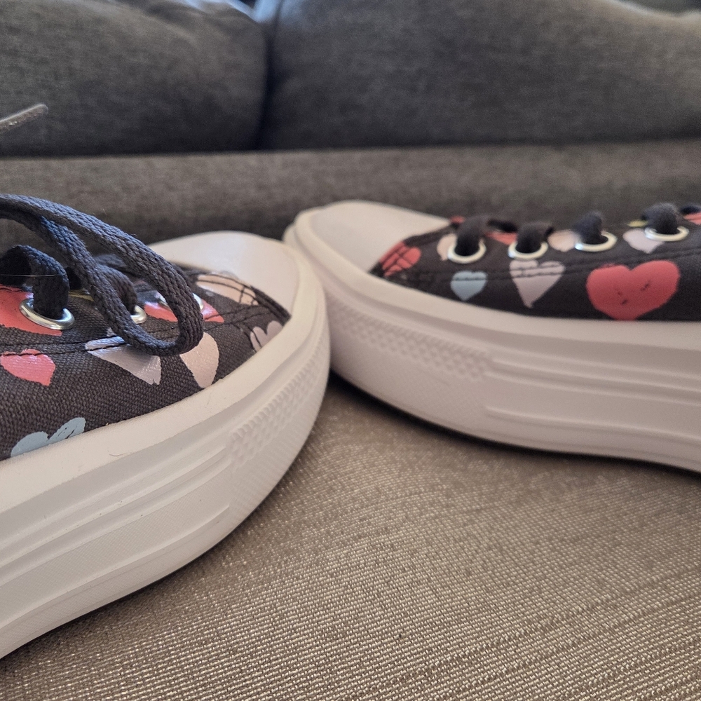 Heart Pattern Converse - image 9